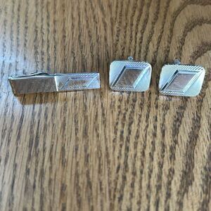 Vintage Jewelry Men’s Cuff Links & Tie Back Set